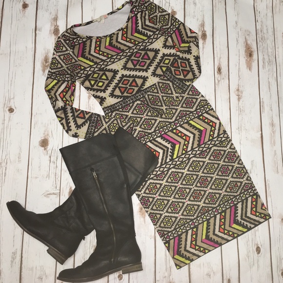 Gianni Bini Aztec dress 96% polyester