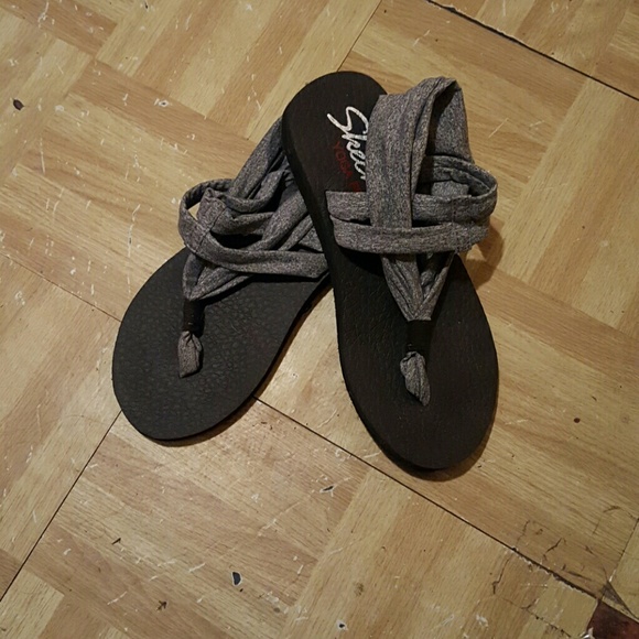 Sketches yoga foam sandals