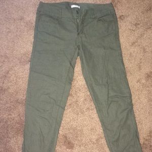 Dark green crop pants women's