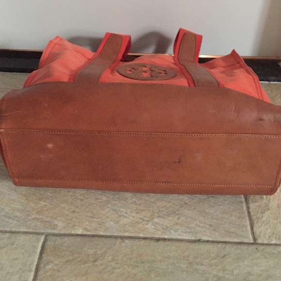 Tory Burch Tote - Picture 2 of 4