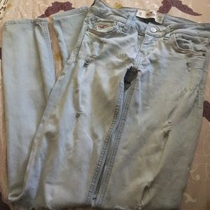 Light washed Hollister ripped jeans