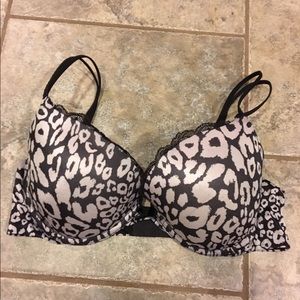 Victoria Secret • 36C • Very Sexy Push Up Bra