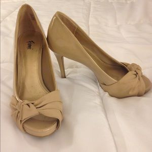 Taupe/ cream peep toe heels