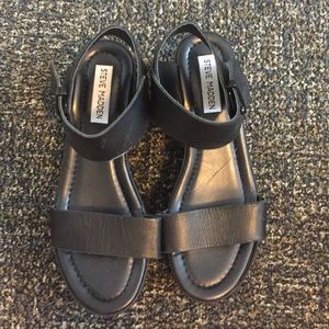 Steve Madden platform sandals