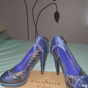 COLE HAAN PUMPS (NEVER WORN)