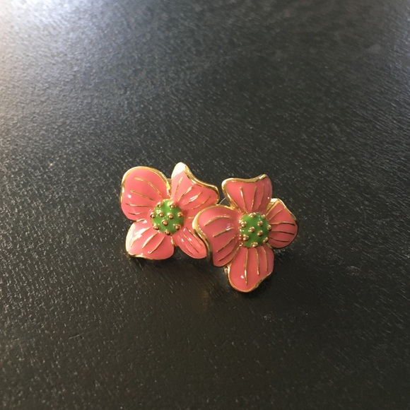 WEEKEND SALE Lilly Pulitzer Flower Earrings