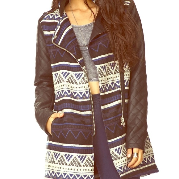Forever 21 Tribal Style Quilted Jacket women's L