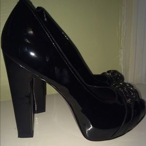 Jessica Simpson heels