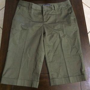 Banana Republic Capri shorts/pants