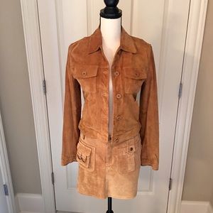 Jacket and skirt suede