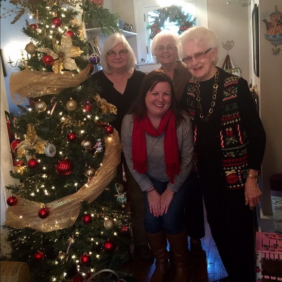 Meet your Posher, Erin - Picture 3 of 4