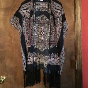 Kimono with Fringe Bottom. Sz SM