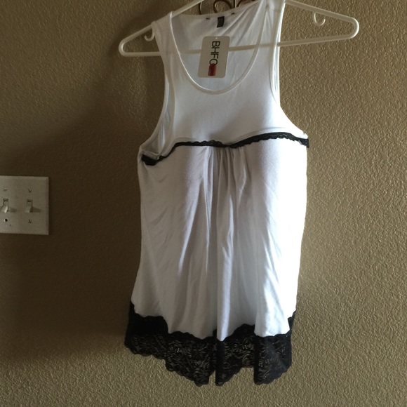 BHFO top with bra attach 34D