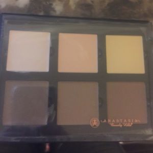 Anastasia Beverly Hills