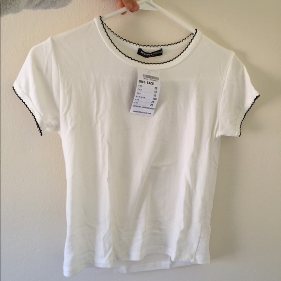 ✨SOLD✨ Brandy Melville Shea Top - Picture 1 of 3