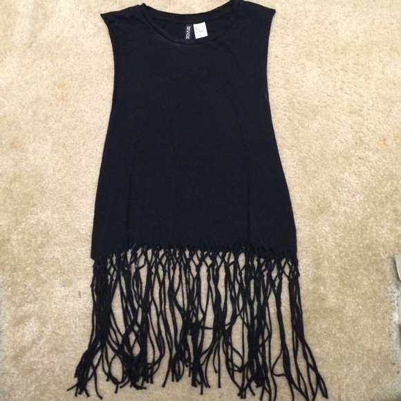 H&M- NWOT Fringe Crop Top