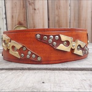 Wide band vintage belt