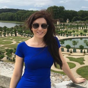 Meet your Posher, Nawal