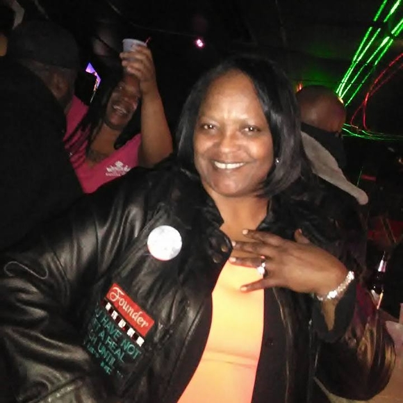 Meet your Posher, Shirley