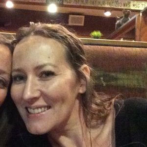 Meet your Posher, Adrienne