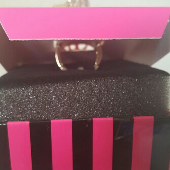 Stretch Rings in Crystal and Rhinestone - Picture 2 of 4