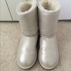 Beige Shimmer Uggs