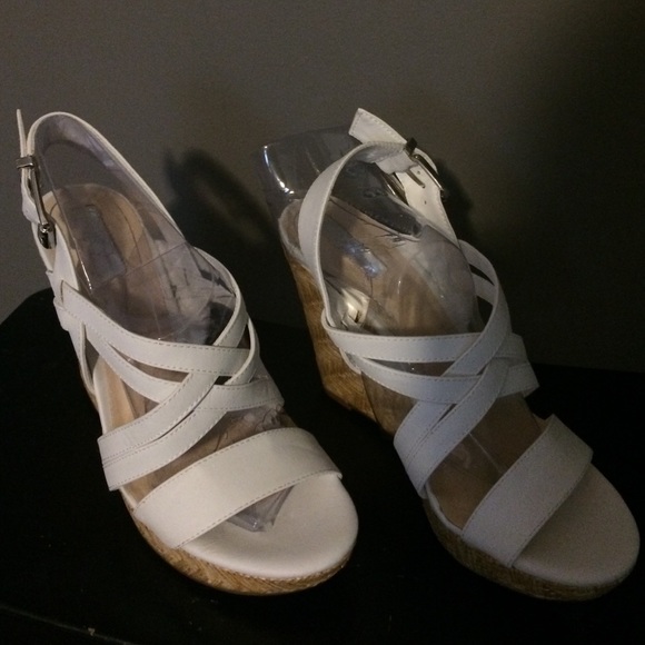 Jessica Simpson wedges (new)