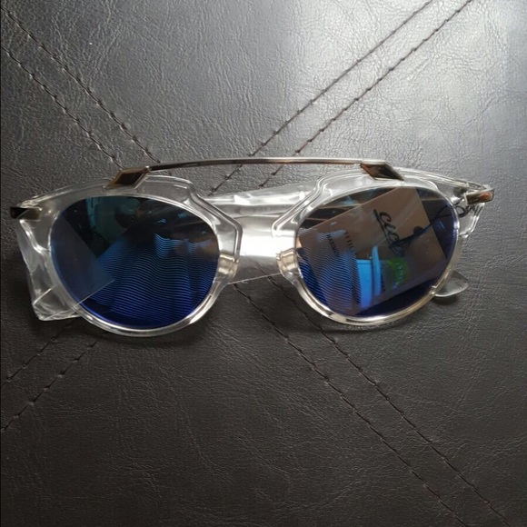 Mirrorred cat eye fashion style sunglasses - Picture 2 of 4