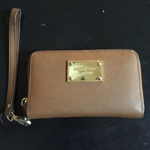 Michael Kors wristlet