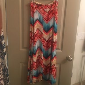 Geometric Print Maxi Skirt