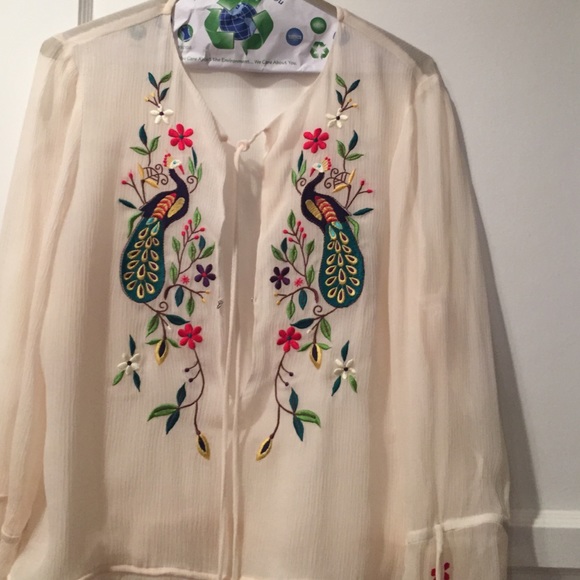 Allen B white shirt with colorful embroidery - Picture 1 of 2