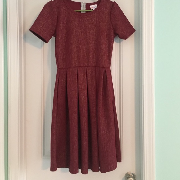 Small Lularoe Amelia