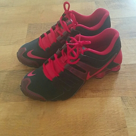 Nike Shock sneakers