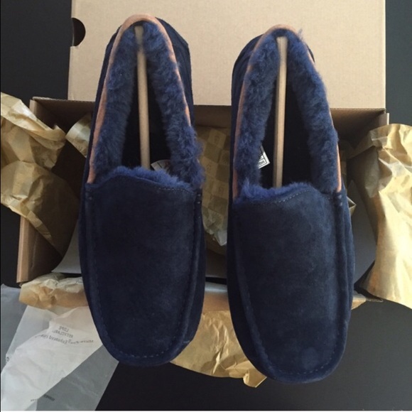 UGG authentic MENS Ascot moccasins Sz 9 new - Picture 3 of 4