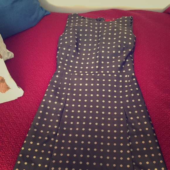 Vintage Carolina Herrera dress. So beautiful!