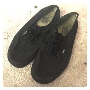 All black classic vans! Size 7 Mens