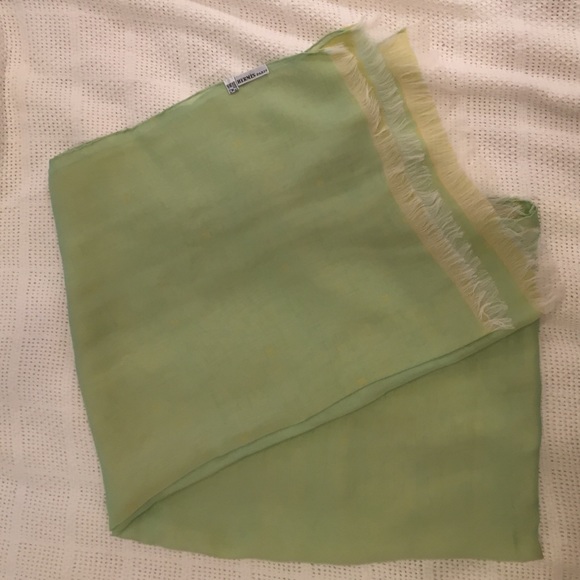 Silk sheer Hermes Scarf - Picture 1 of 4