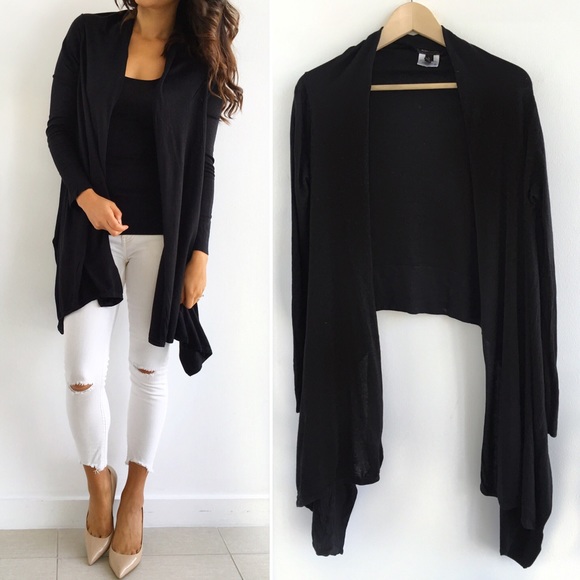 BCBGMaxAzria Sweaters - BCBGMAXAZRIA Black Cashmere/Silk Cover