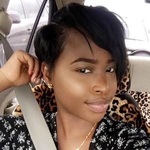 Meet your Posher, Anika