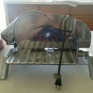 Meat slicer