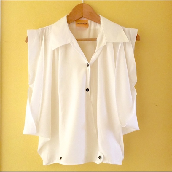 NWOT structured Sleeveless Top