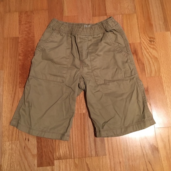 Boys khaki shorts