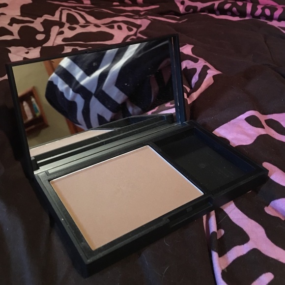 Nars Tahiti Bronzer