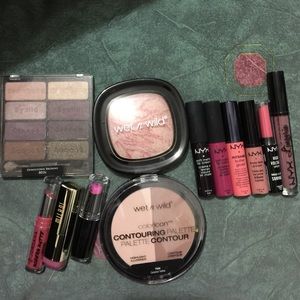 Makeup bundle