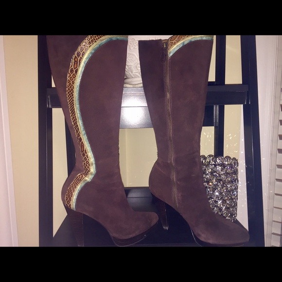 Leather Boots - Picture 1 of 3