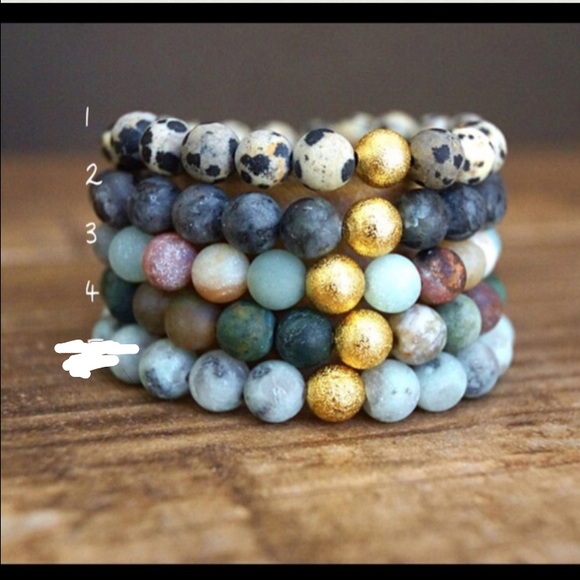 HP 💜 Faceted and Matte Gemstone bracelet. - Picture 4 of 5
