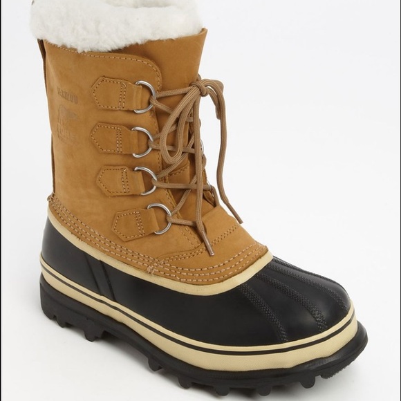 Sorel Caribou winter boots size 9