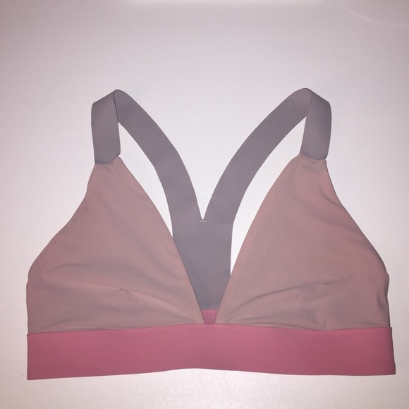 lululemon athletica Tops - Lululemon sports bra size 6