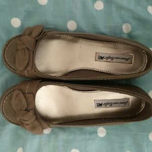 Payless American Eagle Wedges  Size 5