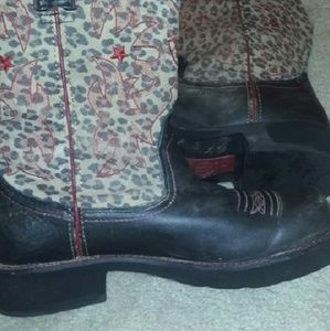 #SALE!!!! ARIAT BOOTS